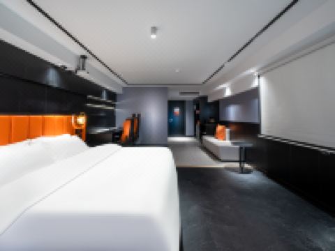 EHA萤火电竞酒店(武汉东西湖常青花园店) - EHA投影大床房（无电脑）