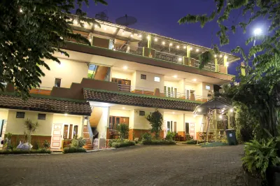 Villa Panderman Indah