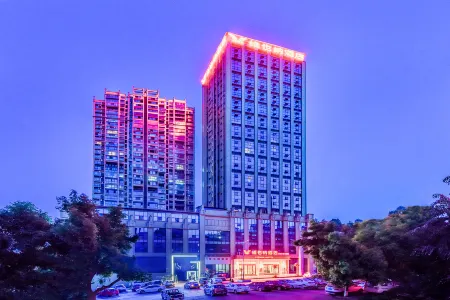 Vienna Hotel Hejiang Yangtze River Bridge Отели в г. Хэцзиян