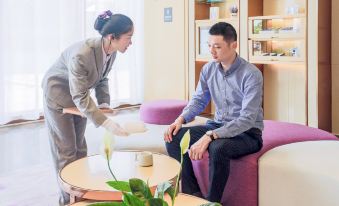 Lavande Hotel(Huayin Huashan Scenic Area)