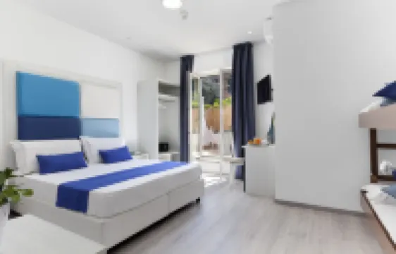 エデン・ブルー