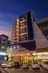 Park Lane Yiju Hotel (Jiangmen Taishan Pedestrian Street Pinghu Road) Hotel di Taishan
