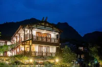 Moshang Huakai Guesthouse 중국 자이언트판다 보호연구센터, 두장옌기지 주변 호텔