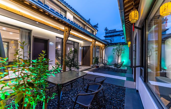 Hongcun Mijing Lane · Designer Art Guesthouse (Village Center Yuezhao Branch)