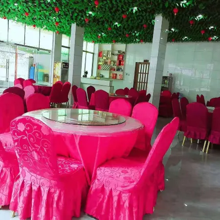 Guneihongxia Mountain Villa