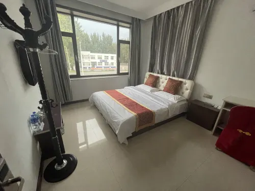 Xinhua Hotel