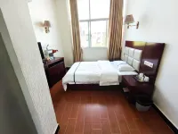 Lincang Tianhong Hotel - balcony