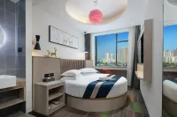 Moli Huakai Chain Hotel Huanggang Yiai Lake