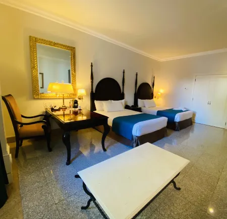 比亞埃爾莫薩伊甸昆塔飯店