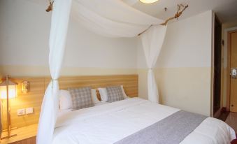 Guangzhou Guangwan Hotel (Chenjiaci Subway Station)