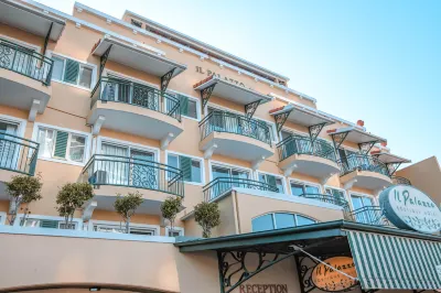 Il Palazzo Boutique Hotel Các khách sạn ở Cairns