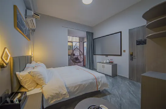 Qiyu Accommodation (Shantou University Road Store) Hotels near Gounan Xudi Scenic Spot