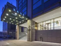 Howard Johnson Paragon Hotel Hotels near Beijing Train Station