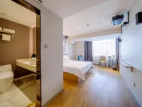 Baiyulan Hotel (Changsha Provincial Museum Wuyi Square Branch) Отели рядом с достопримечательностью «Городской Музей Чанша»