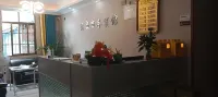 Longquan Business Hotel