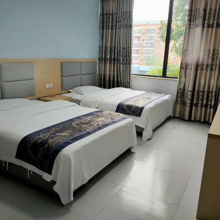 Yilong Jiajia Business Hotel