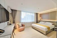 Holiday Inn Golden Hyatt (Yanji Yanbian University Department Store) Các khách sạn gần Yanbian University Normal Branch
