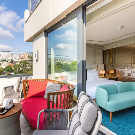 Stayso The House Hotel Отели рядом с достопримечательностью «Холм Пьер Лоти»
