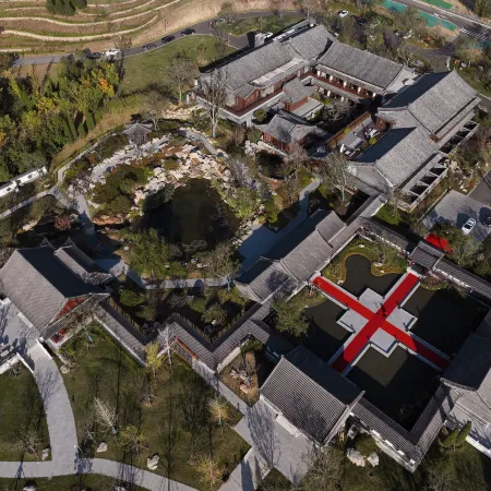 Zhiweizhai Wenchang College