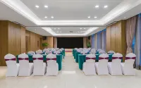 Purple Gold Hotel