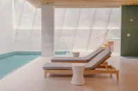 MET HOTEL - Pools