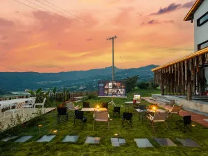 Zhanyu Shanju·Jiangjing Designer Homestay