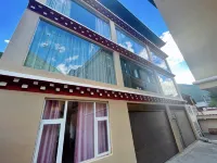 Kangding Mijia Homestay Hotels in Zhonggu Village/Mugecuo