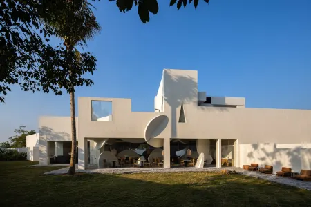 LANNIX HOTEL Отели рядом с достопримечательностью «Dongshan Wharf»