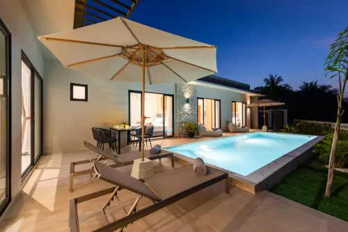 Private Pool Paradise: Sereniwood 3br