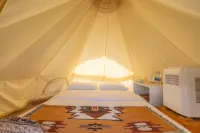 Tawaen Caza Sky Camping Hotels near Ko Lan