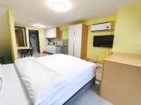 Baolong Yuedu Homestay Hotels in Zhenjiangnan Station/Dantu New Area