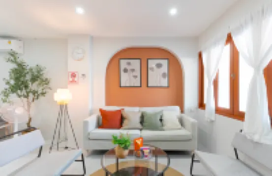 Modern Townhome / 2BR near CNX moat