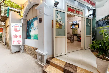 Binh Minh hotel Отели рядом с достопримечательностью «Hanoi University Of Culture»