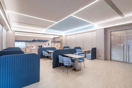 HanTing Hotel (Wuhu University Town Desheng Plaza) Отели рядом с достопримечательностью «Anhui Technical College of Mechanical and Electrical Engineering»