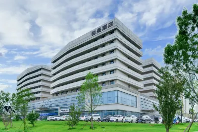 Hailan Homestay (Gold Coast) Hotels near The Fishlisand Ocean Resort