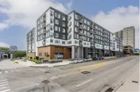 Cozysuites Artistry Cincy