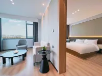 Rizhao Guoheng Blue Whale Hotel Hotel in zona Rizhao Taohua Island Folk-Custom Garden