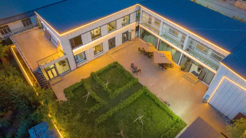 Honeypot Homestay Hotels in Nilka County