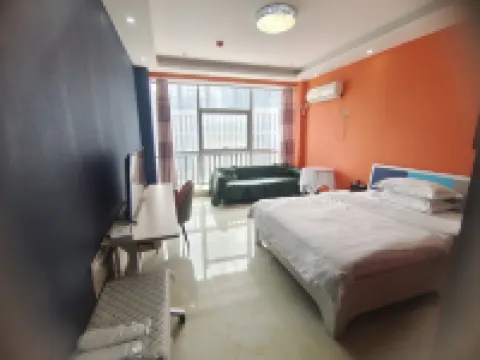 Yanchao Hotel (Zhumadian West Station Branch)