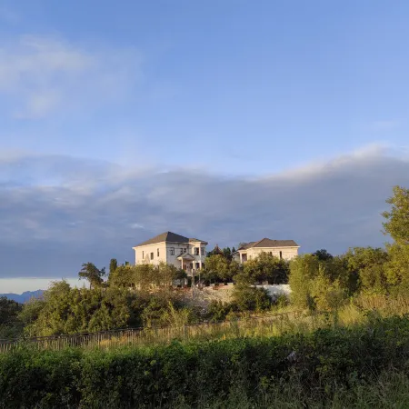 Pingshan Bailu No.3 Villa Отели рядом с достопримечательностью «Hongya Valley»