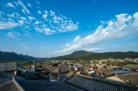 Tengxi Bi'an Hot Spring Luxury Hotel (with Shunli Ancient Town Store)