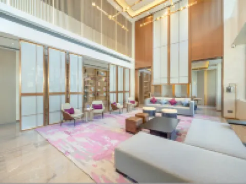Lavande Hotel (Shuo-Huang Railway Suning North Station) فنادق في سونينغ