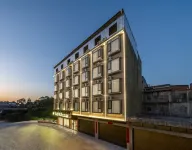 Lingshan Feiyue Hotel (Luwu Town)