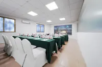 โรงแรมอีชาร์ม (สาขา ชิงฮุ่ยหยวน ซุนเต๋อ ฝอซาน) - 4 ดาว