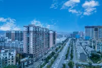 Yunman Smart Hotel (Xiangyun High-speed Railway Station Yubo Wetland Park) Hotel in zona Bell Tower and Drum Tower