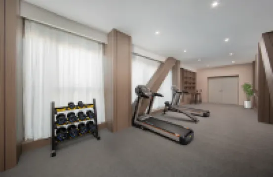 James Joyce ELITE Hotel (Shangqiu Wanda Plaza Jianye Headquarters Port) - 4-Star