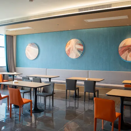 Roman City Hotel