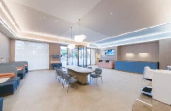 漢庭酒店（靖江汽車站美食創業街店）