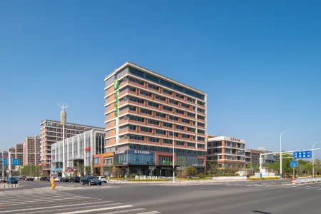 Holiday Inn Express Qingdao City Balcony by ihg Отели рядом с достопримечательностью «Lingshanwan Seaside Park»