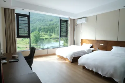 雷波谷豐閣民宿 Hotels near Leimaping Farm